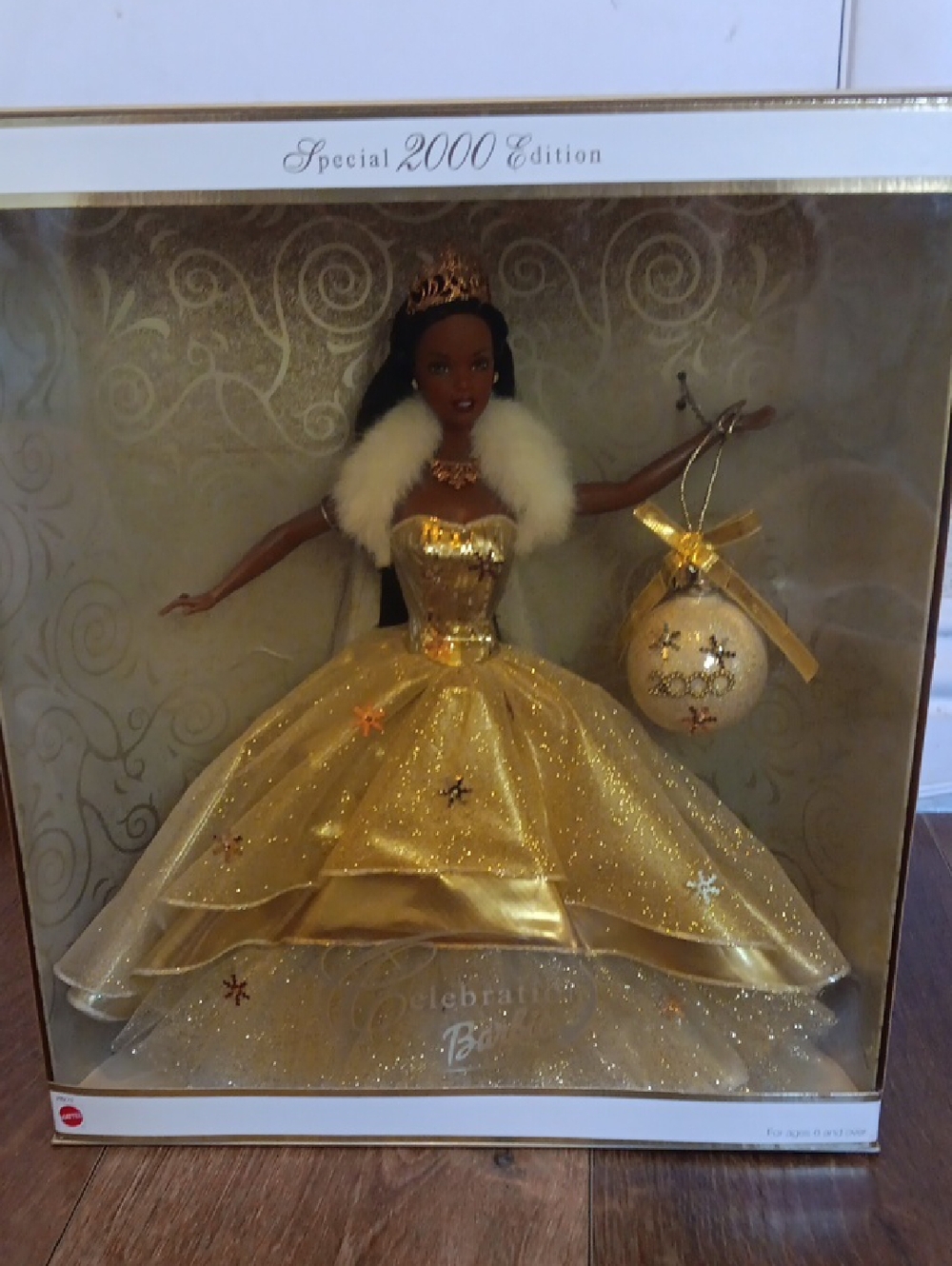 Rare Special 2000 Edition Gold Glitter Holiday Barbie Doll